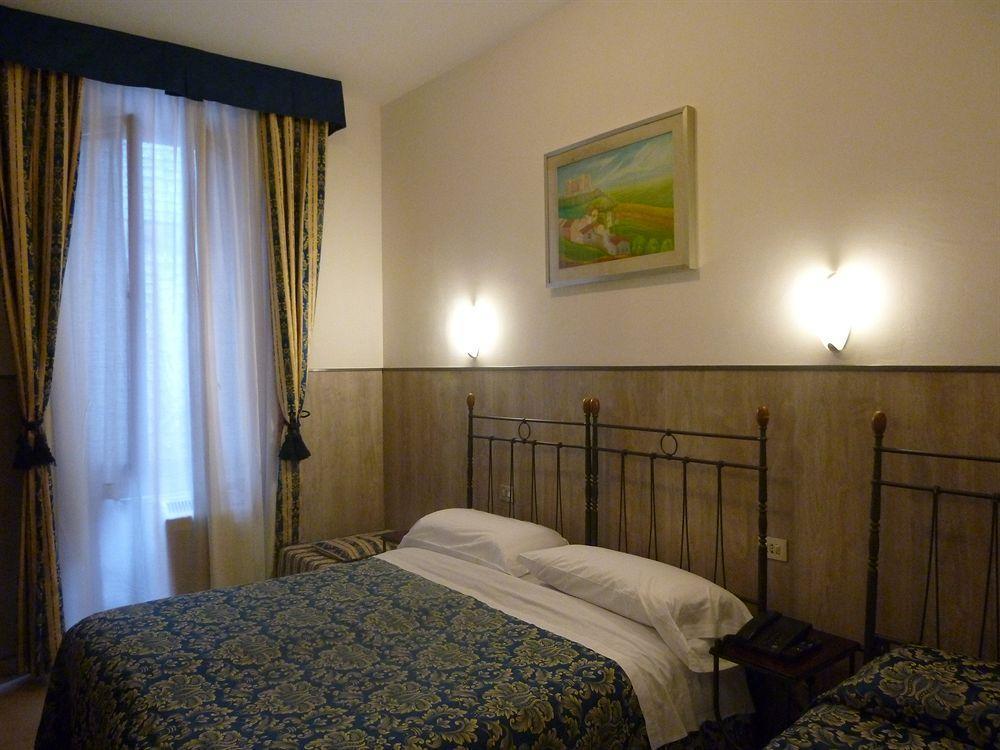 Hotel Guelfa Florencia Exterior foto